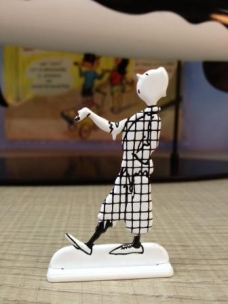 Figurita metálica Tintin Soviets, blanco y negro