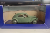 Coche del Emir de Tintn en el Pais del Oro Negro 1/43