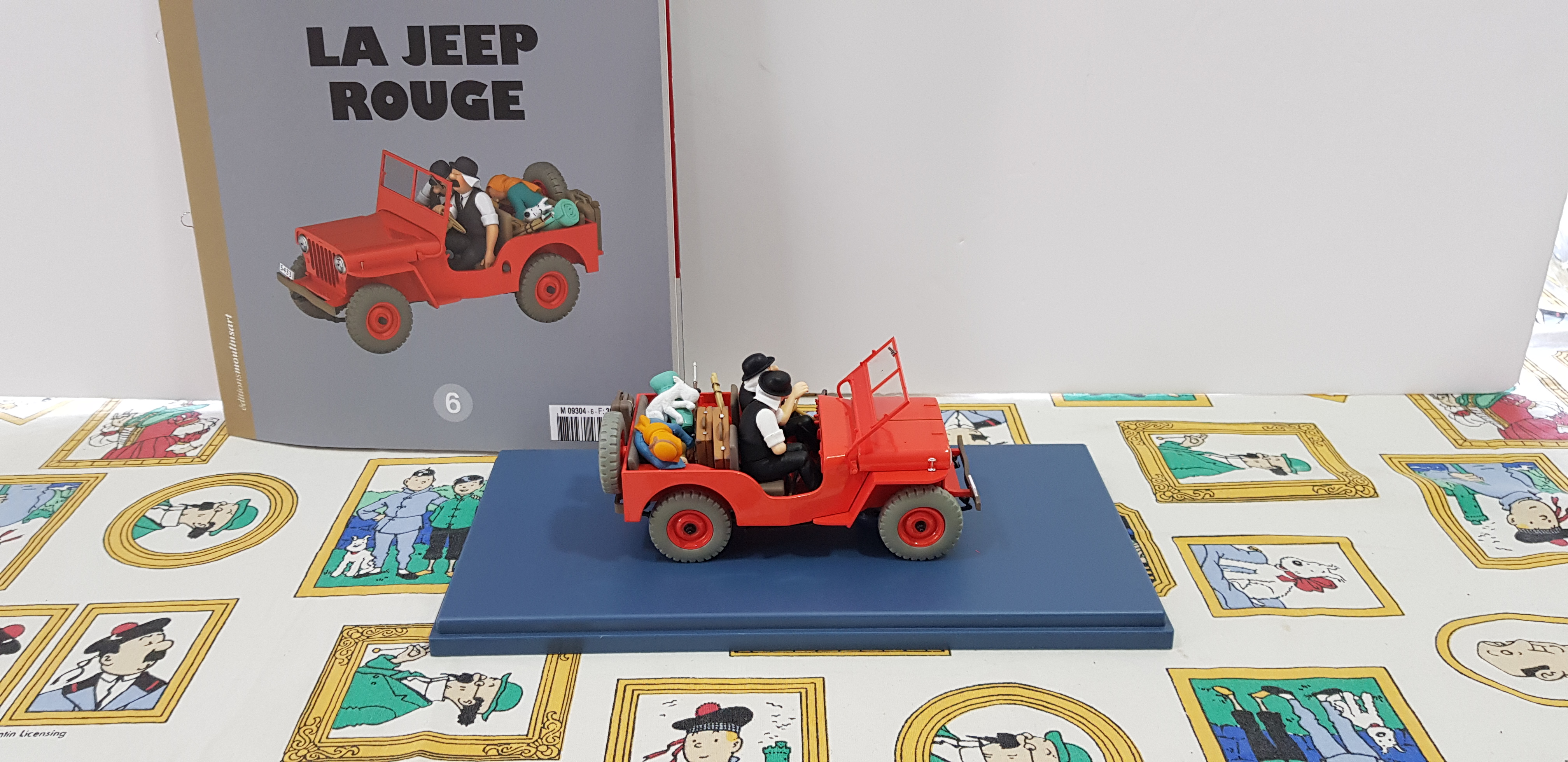 Nuevo coche 1/24 de la colección francesa. Nuevo coche 1/24 de la colección francesa.