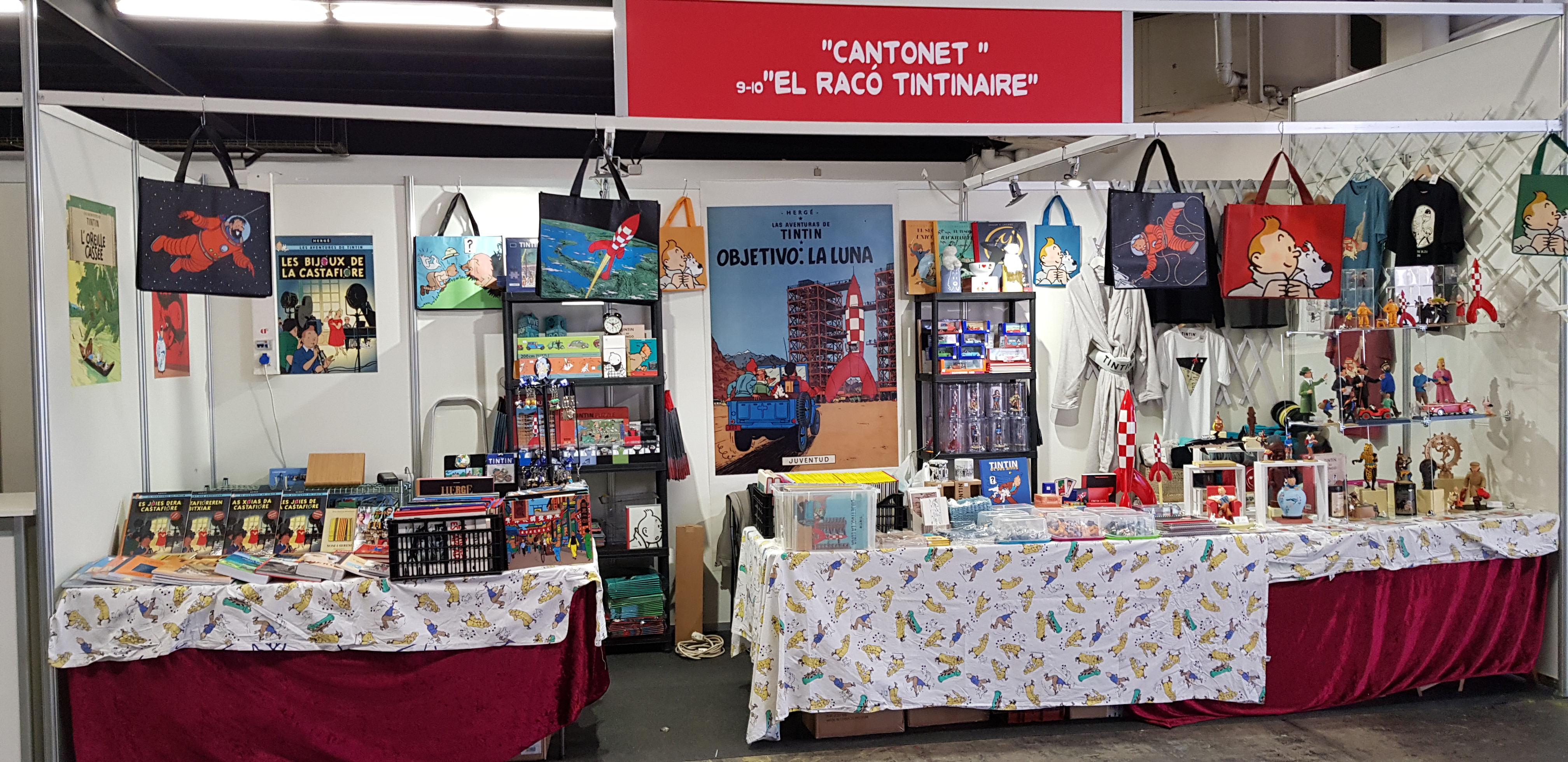 Salón del Cómic de Barcelona con firma de libros Salón del Cómic de Barcelona con firma de libros
